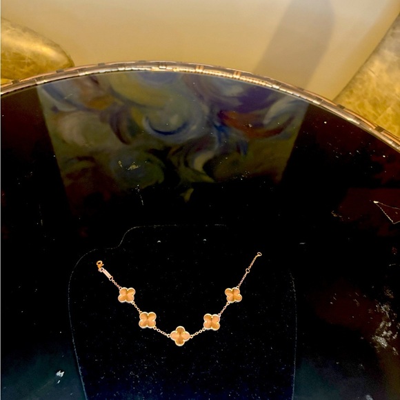 Titanium Gold Clover sparkling Gold Colored Bracelet - Picture 4 of 13